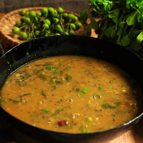 https://www.pontalo.net - Sundakkai And Methi Leaves Sambar Recipe