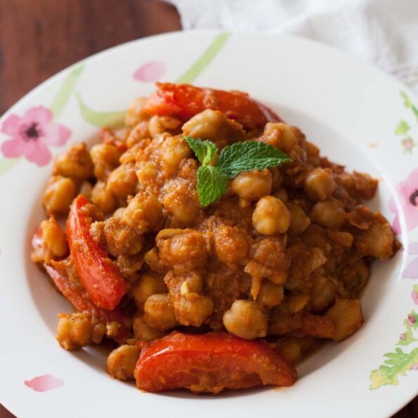 https://www.pontalo.net - Tamatari Chole Recipe