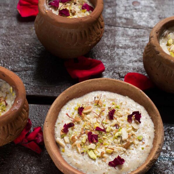 https://www.pontalo.net - Thandai Phirni Recipe - A Delicious Indian Rice Dessert