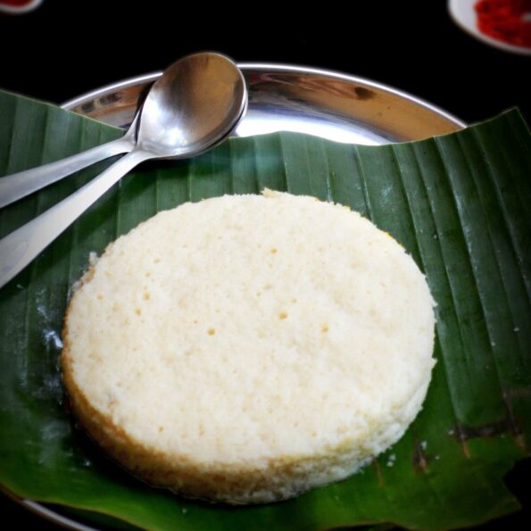 https://www.pontalo.net - Thatte Idli Recipe