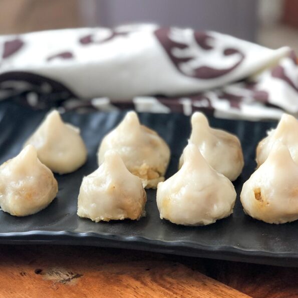 https://www.pontalo.net - Thengai Poornam Kozhukattai / Ukadiche Modak Recipe With Rice Flour