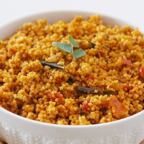 https://www.pontalo.net - Thinai Thakkali Sadam Recipe (Foxtail Millet Tomato Rice)