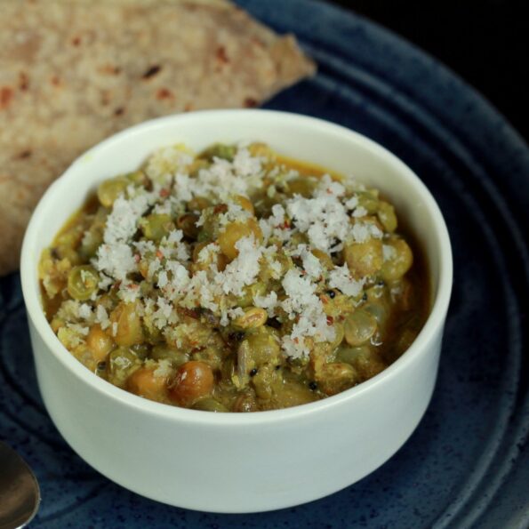 https://www.pontalo.net - Turichya Danyanchi Usal (Maharashtrian Style Fresh Green Tuvar/Pigeon Peas Curry)