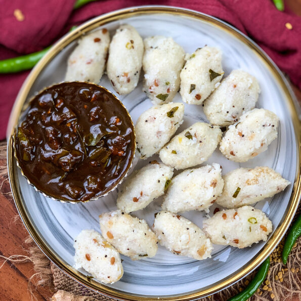 https://www.pontalo.net - Upma Kozhukattai Recipe - Delicious Broken Rice Steamed Dumplings