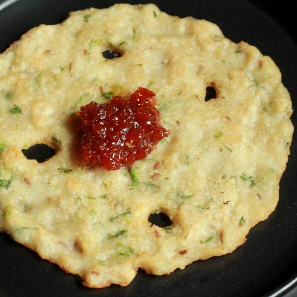 https://www.pontalo.net - Upvaas Thalipeeth Recipe