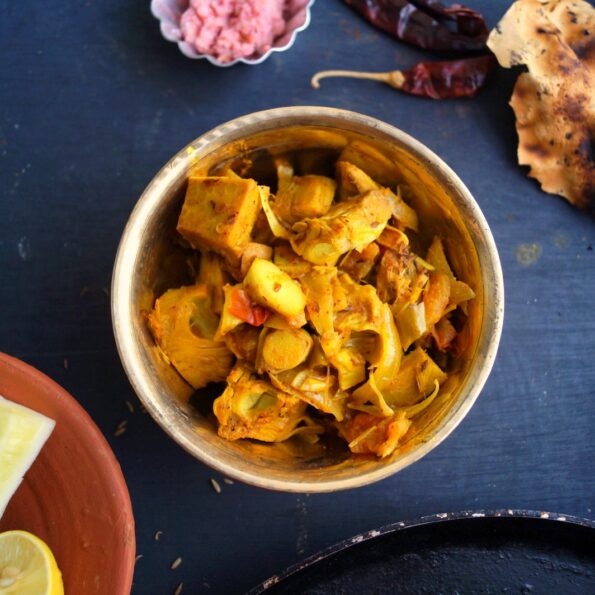 https://www.pontalo.net - Chakka Erissery Recipe - Kerala Style Coconut Laced Jackfruit Sabzi