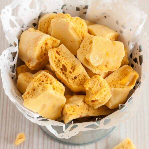 https://www.pontalo.net - Honeycomb Toffee | Cinder Toffee Recipe