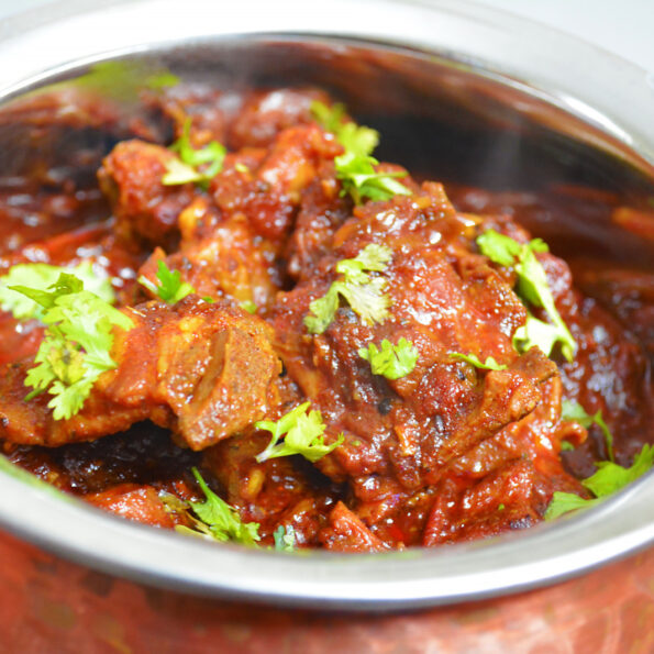 https://www.pontalo.net - Himachali Mutton Rara Recipe