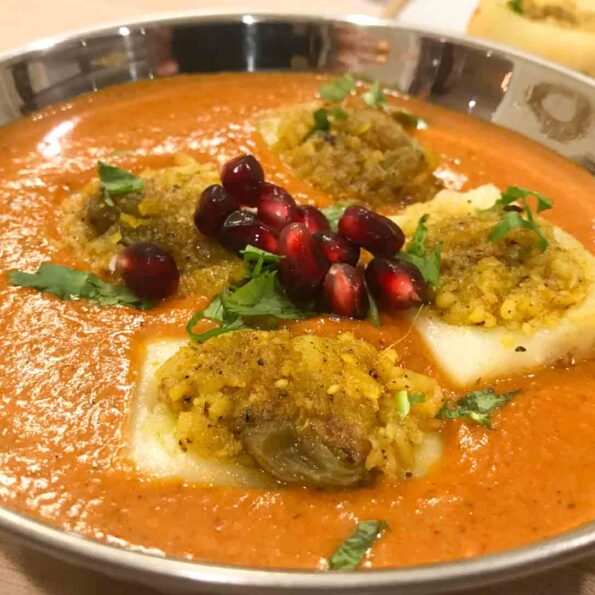 https://www.pontalo.net - Sweet & Spicy Stuffed Paneer In Kofta Curry Recipe