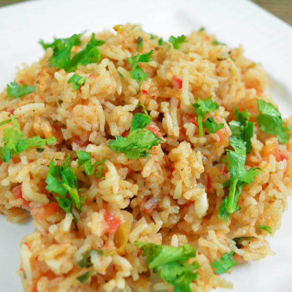 https://www.pontalo.net - टोमेटो राइस विथ बेसिल रेसिपी - Tomato Rice With Basil Recipe